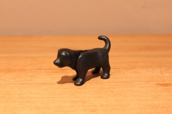 Playmobil puppy zwart lopend