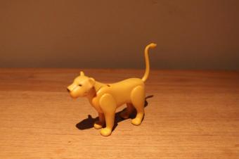 Playmobil vrouwtjes leeuw
