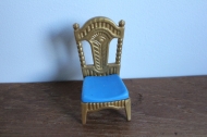 Playmobil goud blauwe stoel.