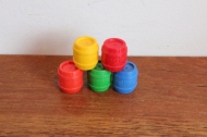 Playmobil gekleurde tonnetjes.