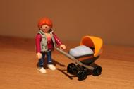 Playmobil moeder met wandelwagen 4756