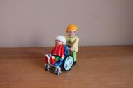 Playmobil kind in rolstoel met moeder 4407