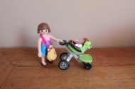 Playmobil vrouw met kinderwagen 5491